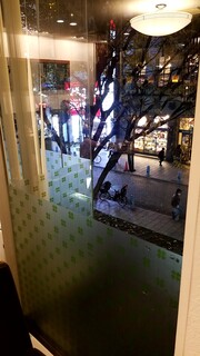 UCC Cafe Comfort - 窓から神田すずらん通りを見下ろす