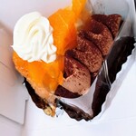 アン フルティエール - 今回は予約したケーキ二種と