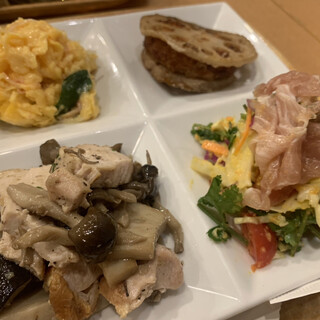 デリアンドカフェ イーチーズ_1