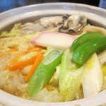 ががちゃ屋 - 牡蠣入り　味噌煮込みうどん