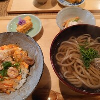 自家製粉石臼挽きうどん 青空blue 本店 - 
