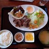 Shippo - クジラの竜田揚げ定食