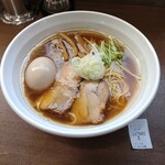 らーめん 水澄 - しょう油味玉ラーメン