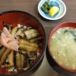 志のざき - 料理写真:煮穴子丼