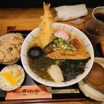 うどん屋 山善 - 年明けうどん かやくごはんセット