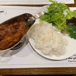 神楽坂ワインハウス バイザグラス - スパイシーチキンカレーライス