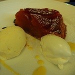 シェ・ムラ - タルトタタン　バニラアイス添え