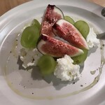 Homemade Fresh Cheese and Seasonal Fruits