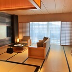 エクシブ 鳥羽別邸 - リビング。広々。