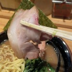 秋葉原ラーメン わいず - ラーメン800円