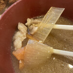 丸一 - 豚汁の具。