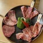 焼肉処 まるます家 - 