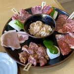 焼肉処 まるます家 - 