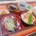 Kikuyoshi - 濃い鰻タレみたいな甘辛豚丼、天丼も甘めのタレ