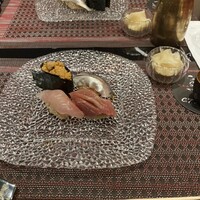完全個室鮨和食かなうS - - 寿司　　四貫