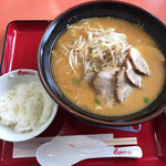 くるまやラーメン - サービスライス