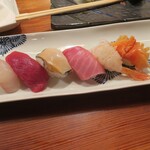 魚正 - 〆の握りです