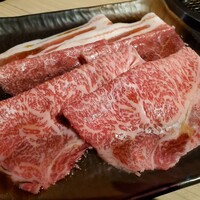 近江うし焼肉 にくTATSU 銀座店 - 