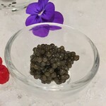 鉄板焼き 鳥羽別邸 華暦 - ベルギー産キャビア。6600円/ワンティースプーン10g