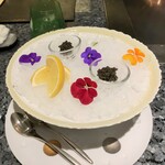 鉄板焼き 鳥羽別邸 華暦 - ベルギー産キャビア。6600円/ワンティースプーン10g
