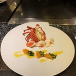 鉄板焼き 鳥羽別邸 華暦 - 伊勢海老の鉄板焼き・みかんソース。