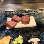 鉄板焼き 鳥羽別邸 華暦 - 松阪牛ロースステーキ。