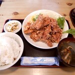 Atagoshiyokudou - 鳥から定食