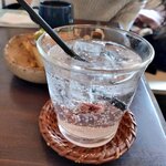 まんぷくカフェ　ごはん茶々。 - イタリアンソーダ水：桜