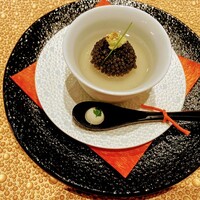 ナベノ-イズム - そばがきや昆布ジュレを組み合わせた一品。和なのにフレンチ！！
