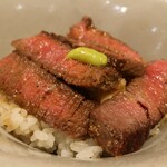肉処 天穂 - A4・A5ランクの熟成佐賀牛のステーキ丼(わさび醤油)
