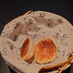 ベルエキップ - カリッと表面を焼いたパン