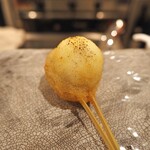 串揚げ かたやま - マッシュルームとクリームチーズ（甘酢トマト）