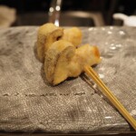 串揚げ かたやま - 丹波しめじの肉巻き（フルーツソース or 甘味噌）