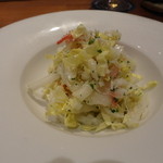 ズワイガニと霜降り白菜のライムドレッシング添え