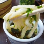 こしのあるモチモチの麵