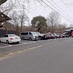 Akariya - 駐車場