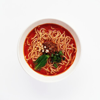 h TOKYO PAO - まの風味たっぷりのクリーミーなタンタン麺に有機トマトを加えてさらに旨味アップ。
          胡麻のコクとトマトの酸味の絶妙なバランスがくせになります。