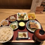 茂治 - 絶品の昼定食1,000円☆