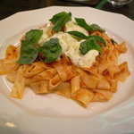 カメレオン - トマトバジルモッツアレラ