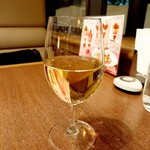 ロイヤルホスト - 白ワイン 380円