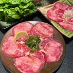 焼肉 神宮 - 