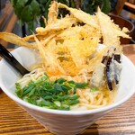 UDON BUZEN - 揚げたてサクサクの特大ごぼう天うどん1080円