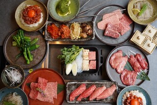 h Kanzen Koshitsu Yakiniku Itadaki - 