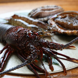 定番の海老などに加え、その時の美味しい旬の魚もご提供