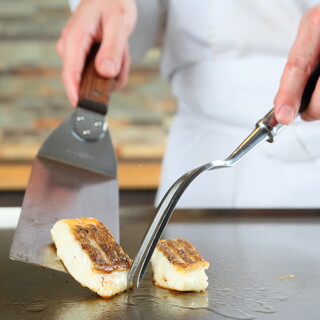 前菜からお肉、海鮮まで堪能していただけるコースをご用意