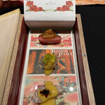 嵐山MITATE - 夫の方はこちら。お造りが先にきて、本を開けると３つのストーリー。上から純愛の美女と野獣、禁断の恋のロミジュリ、動物との愛の花咲か爺さん