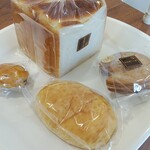 吉川製パン所 - 買い求めたパン
