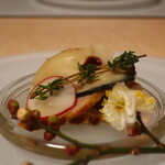 羽根澤屋別邸 日本料理 満うら - 昆布森産牡蠣と自家製チャーシューの瞬間燻製アップ