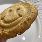 ベイク ルーム - ピーナッツ！サクサクでピーナッツ！甘くて塩っぱくて最高です！ピーナッツすきだー！ピーナッツクッキー200円。