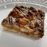 ベイク ルーム - ピーカンナッツバー350円。ずっと大好きよ。